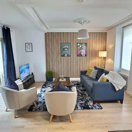 Confort Et Convivialite Au Rendez-vous, Centre Angers-musset *